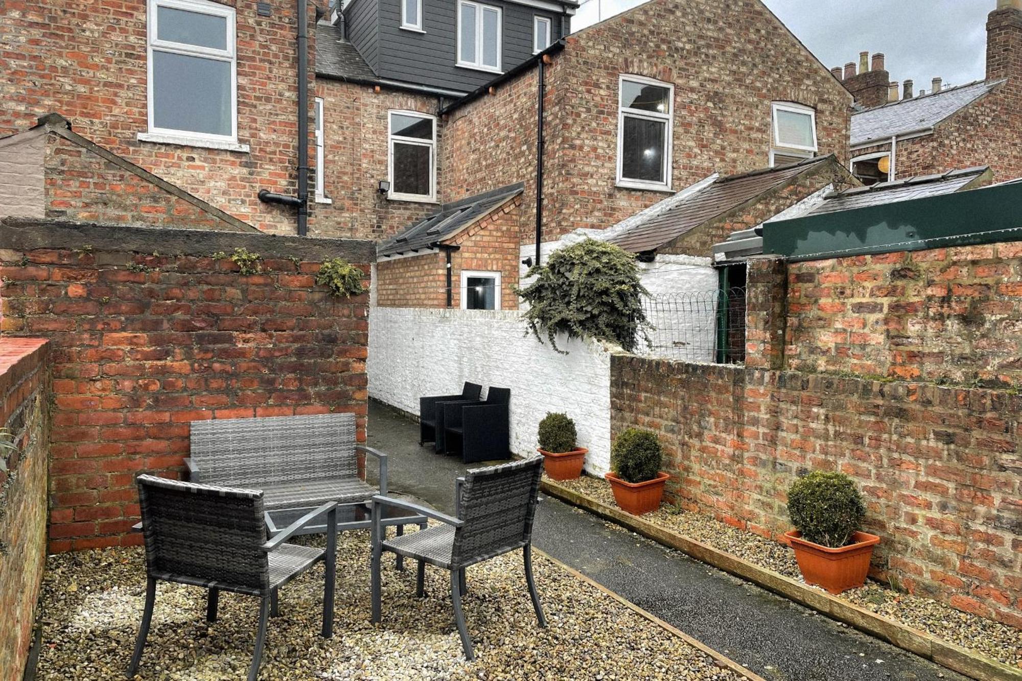 The Groves - Quaint Victorian Home - Free Parking ยอร์ค ภายนอก รูปภาพ